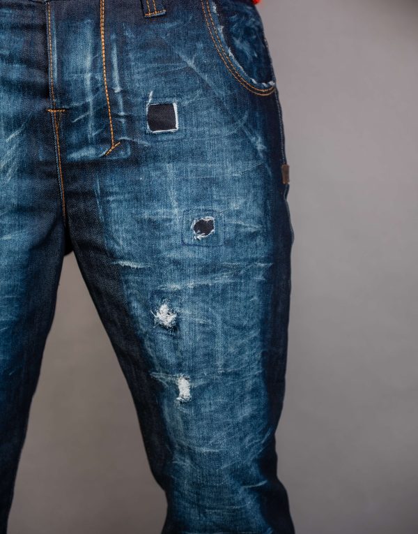 Distressed Jeans